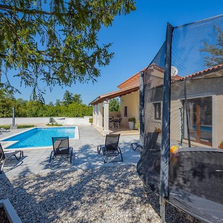 Villa Desapemani Žminj Kültér fotó