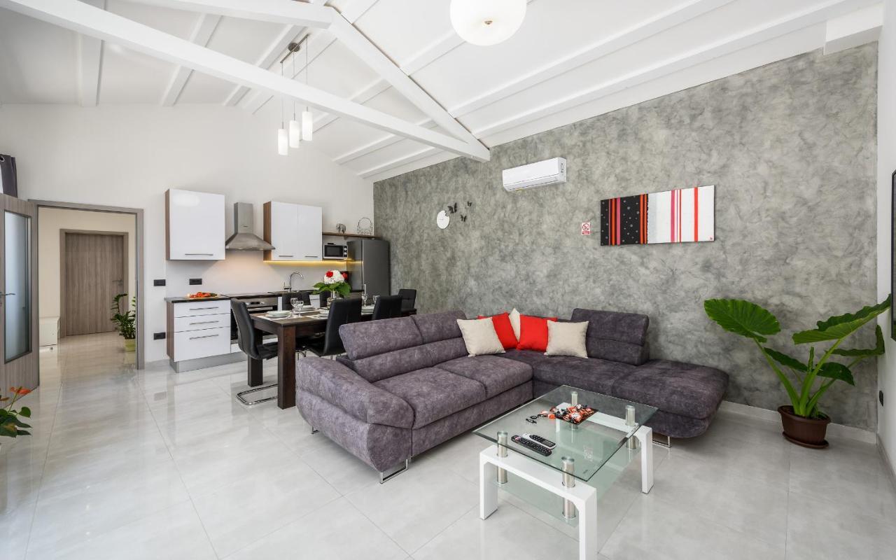 Villa Desapemani Žminj Kültér fotó